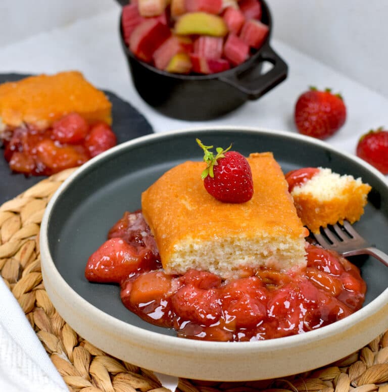 Gâteaux aux fraises & rhubarbe